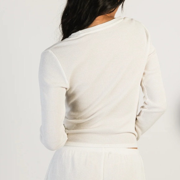 Waffle Long Sleeve - Picture 2 of 6